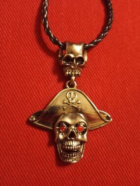 Metal Pirate Skull Necklace